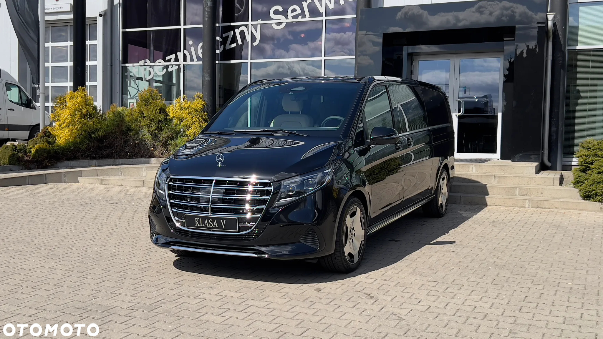 Mercedes-Benz Klasa V 300 d 4-Matic Avantgarde 9G-Tronic (ekstra d³) - 2