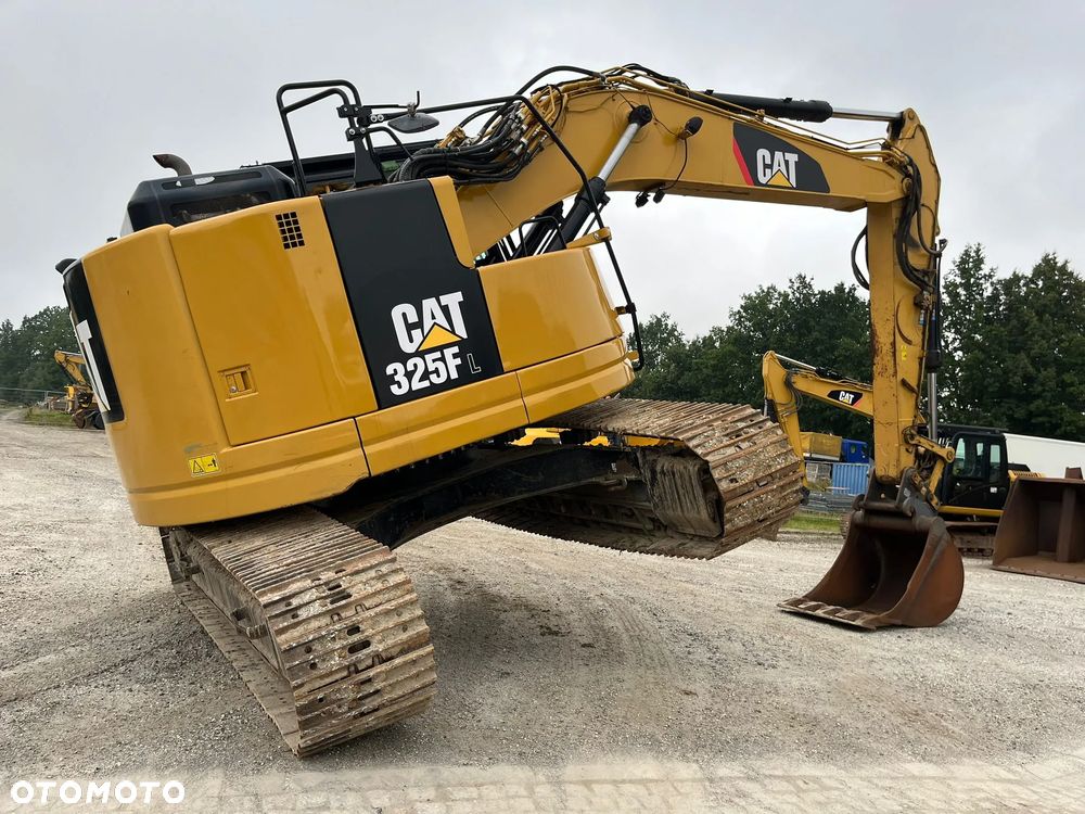 Caterpillar 325FLCR - 36