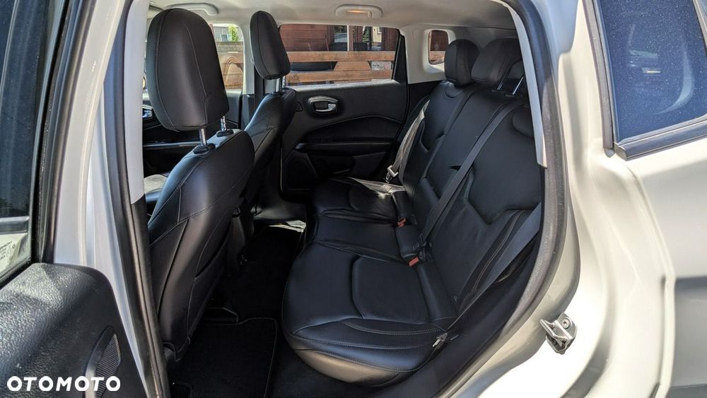 Jeep Compass - 17