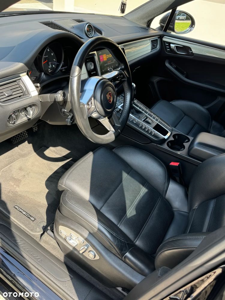 Porsche Macan - 10