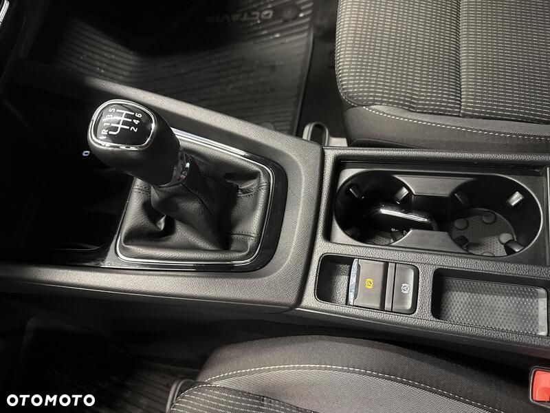 Skoda Octavia 1.5 TSI ACT Ambition - 17