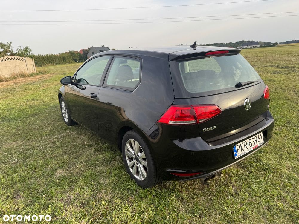 Volkswagen Golf - 26