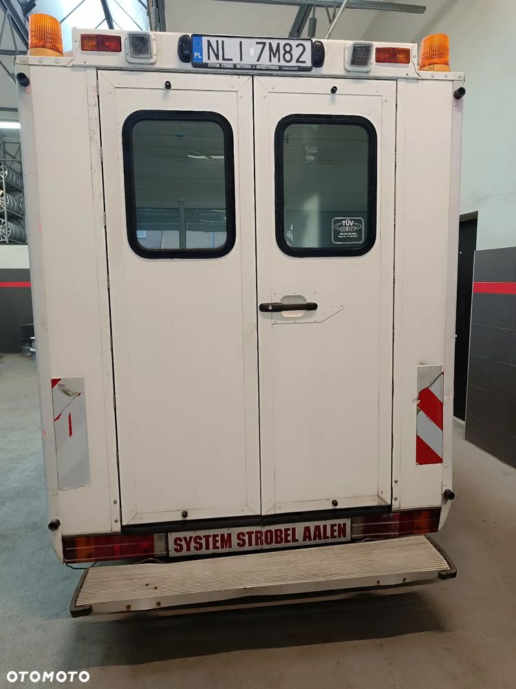 Mercedes-Benz 313 CDI - 4