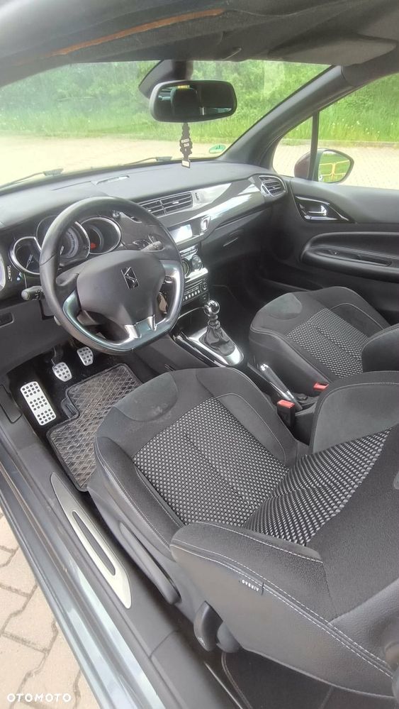 Citroën DS3 THP 155 SportChic - 9