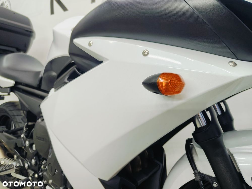 Yamaha XJ - 6