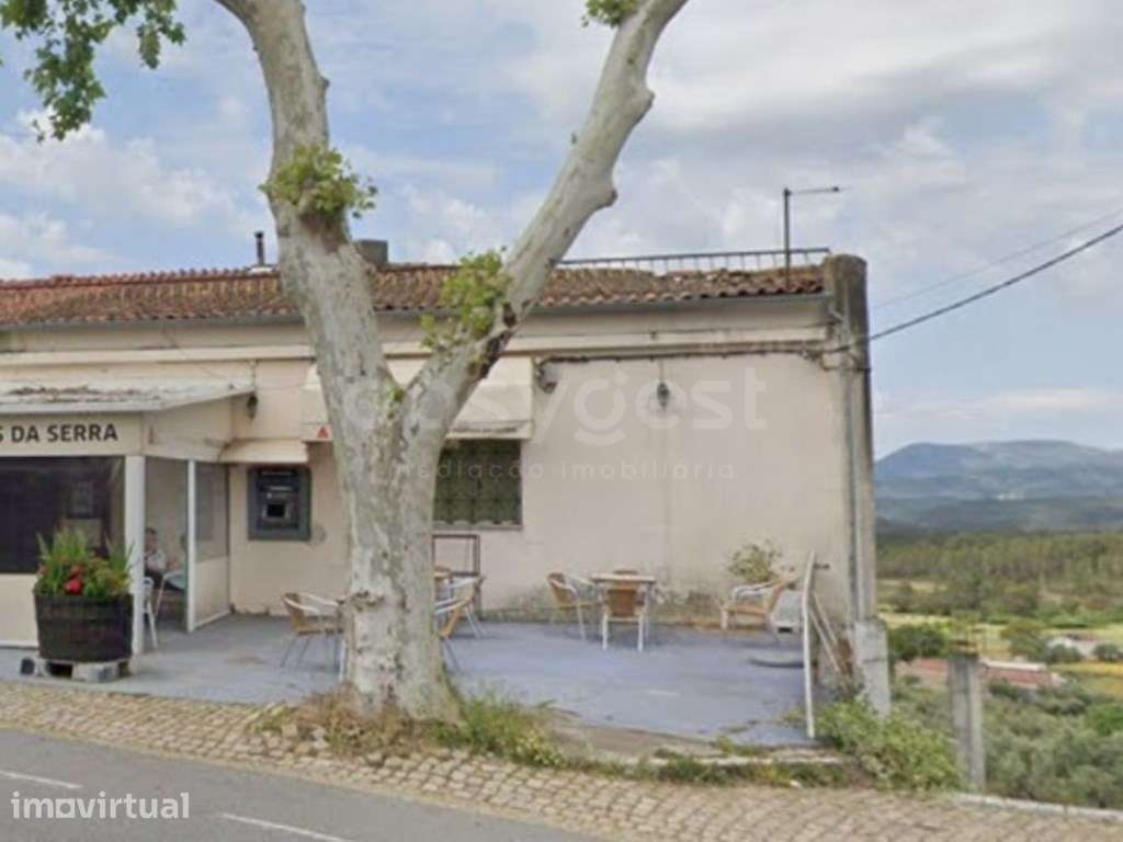 Moradia com estabelecimento comercial em Salgueiro do Campo - Grande imagem: 5/8