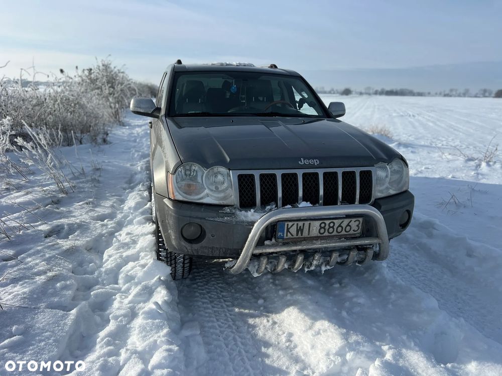 Jeep Grand Cherokee - 1
