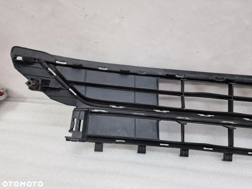 VW POLO VI 2G0 17- KRATKA ŚRODKOWA , NR 2G0853677L , NR AUKCJI KR524 - 10