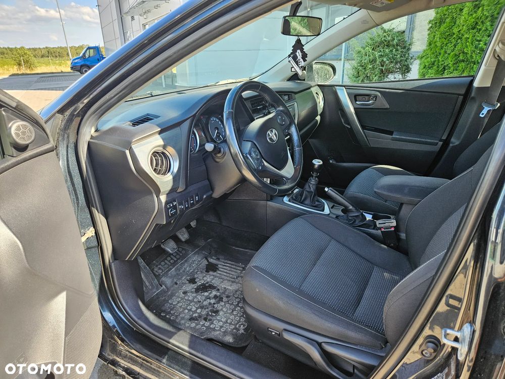 Toyota Auris 1.4 D-4D Premium - 22