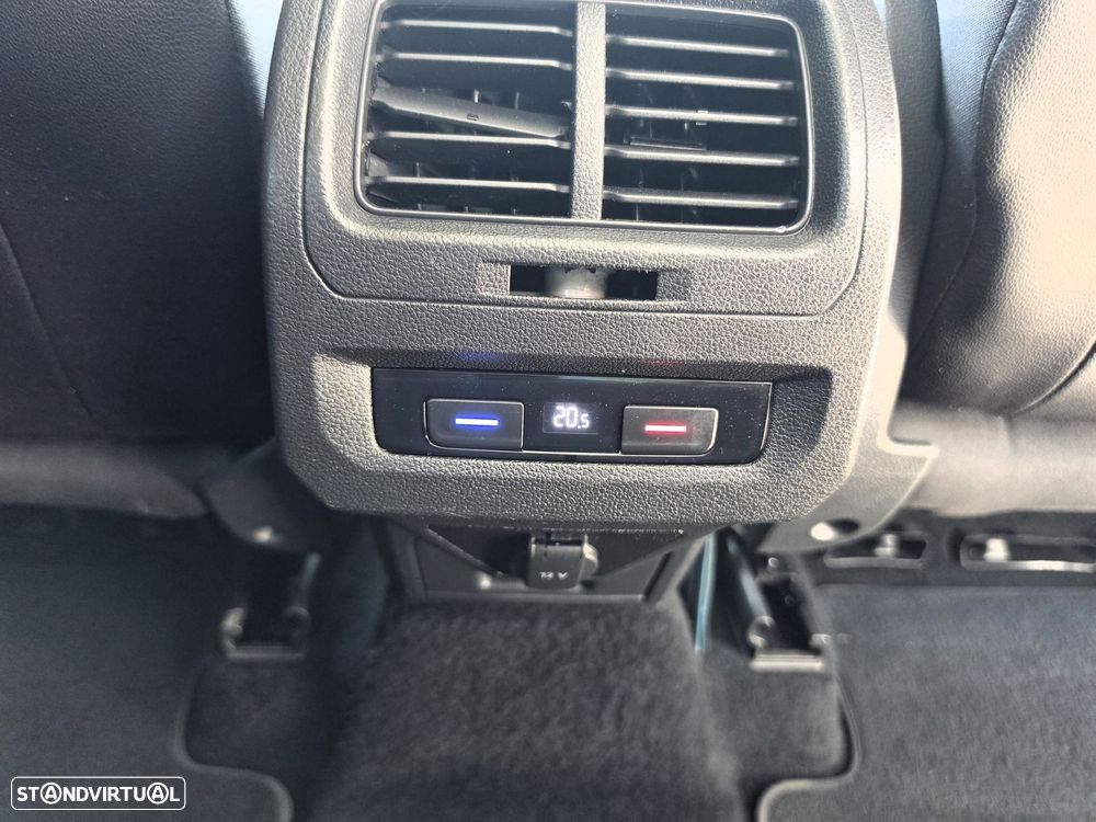 VW Touran 1.6 TDI Confortline - 43