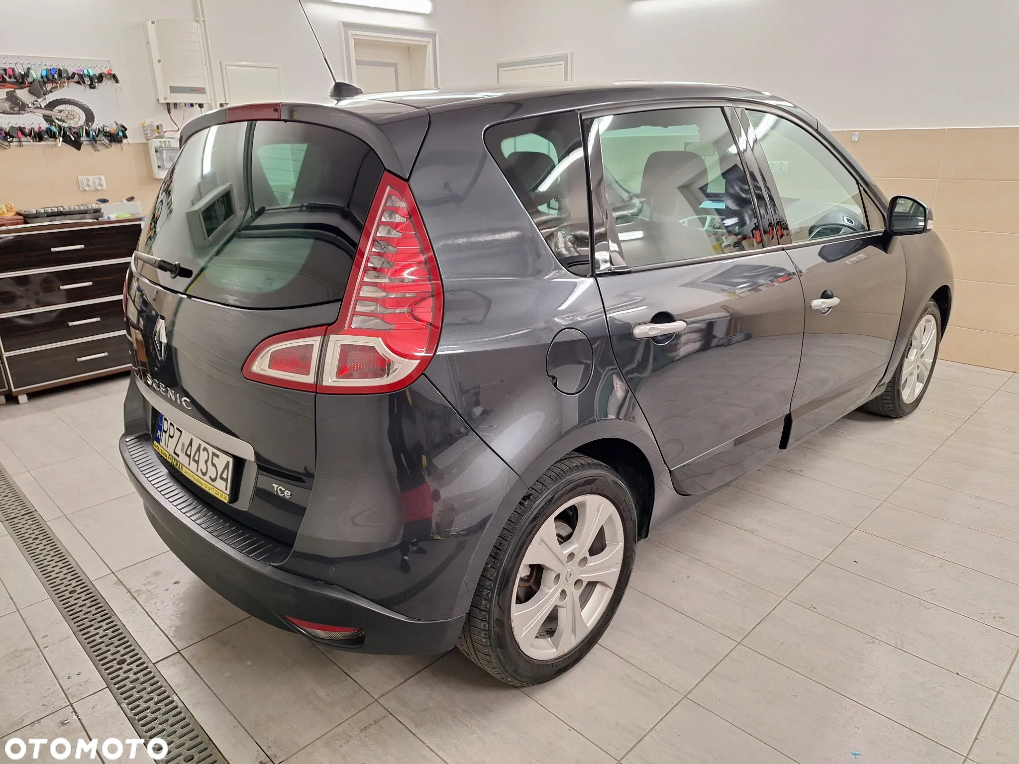 Renault Scenic 1.4 16V TCE TomTom Edition - 13