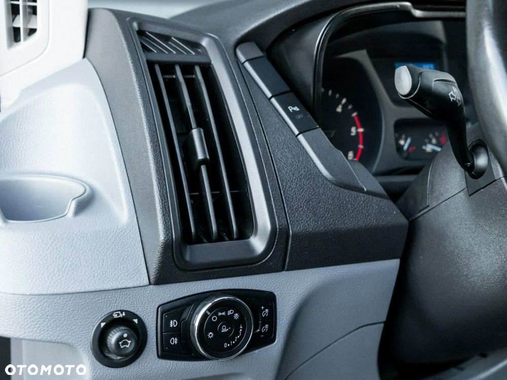 Ford Transit - 22
