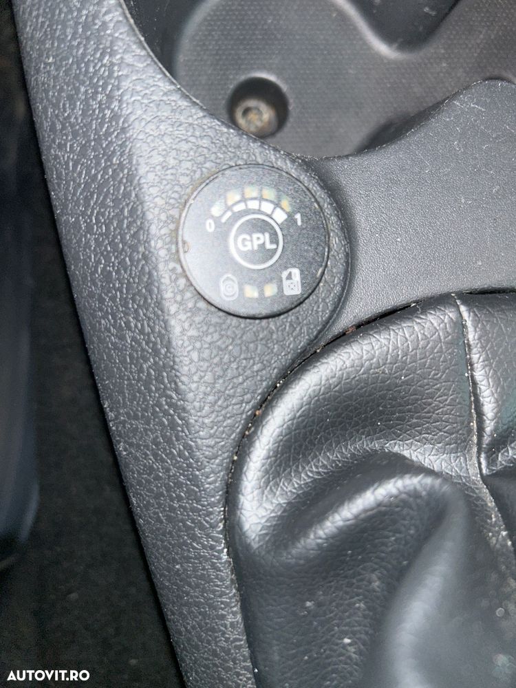 Dacia Logan MCV 0.9 TCe SL PLUS - 18