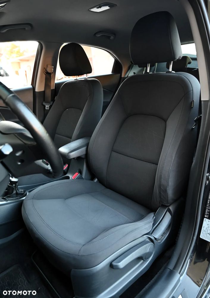 Kia Rio - 31