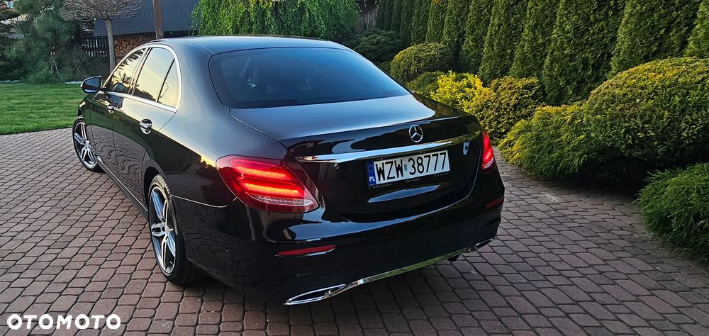 Mercedes-Benz Klasa E 220 d 9G-TRONIC - 29