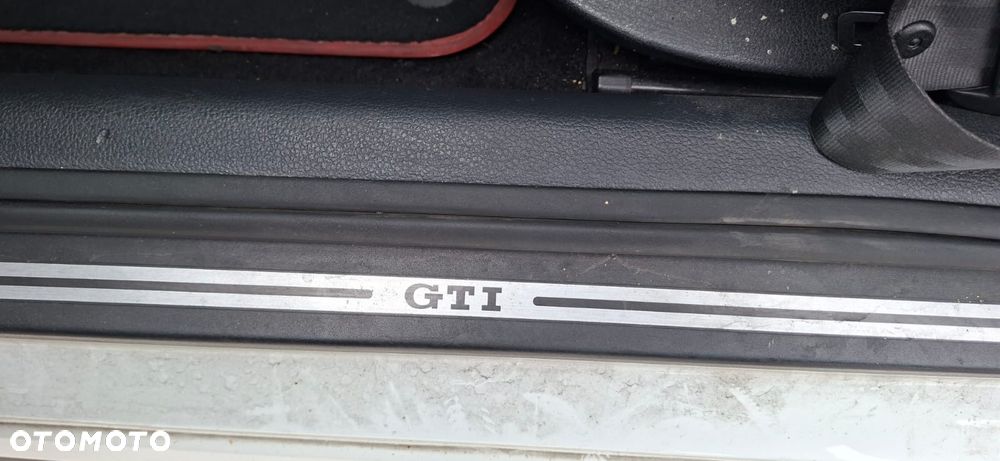 Volkswagen Polo 1.8 TSI (Blue Motion Technology) DSG GTI - 20