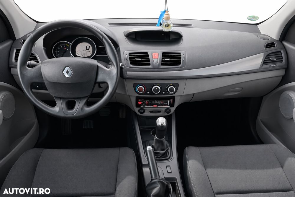 Renault Megane 1.6 16V 100 Authentique - 5