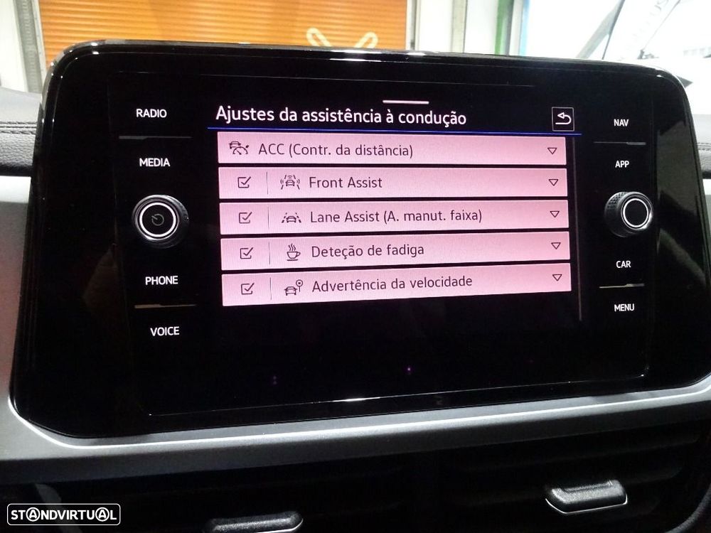 VW T-Roc 1.0 TSI Urban - 22