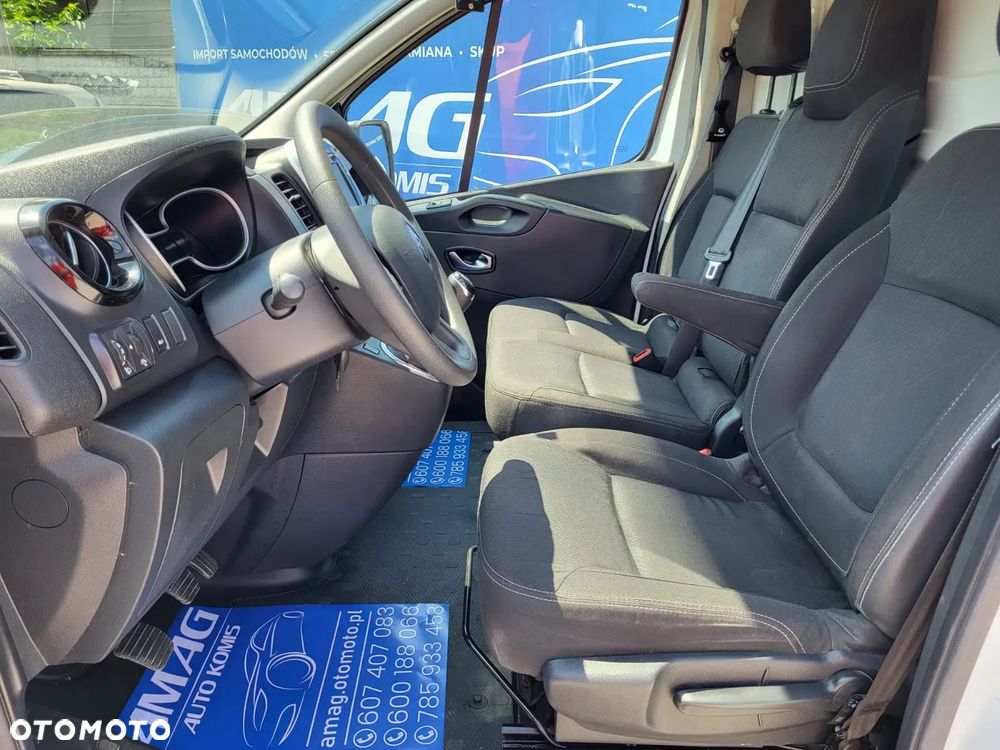 Renault TRAFIC - 11