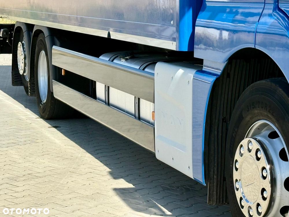 MAN TGX 26.420 / KONTENER / WINDA / 8.5 M DŁUGOŚCI / 21 EUROPALET / 6x2 / 3 OŚ PODNOSZONA I SKRĘTNA / ŁADOWNOŚĆ 14 415 KG / 2018 ROK / Z NIEMIEC - 16