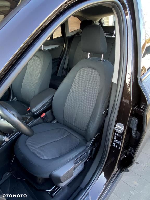 BMW X1 sDrive20i Advantage - 20