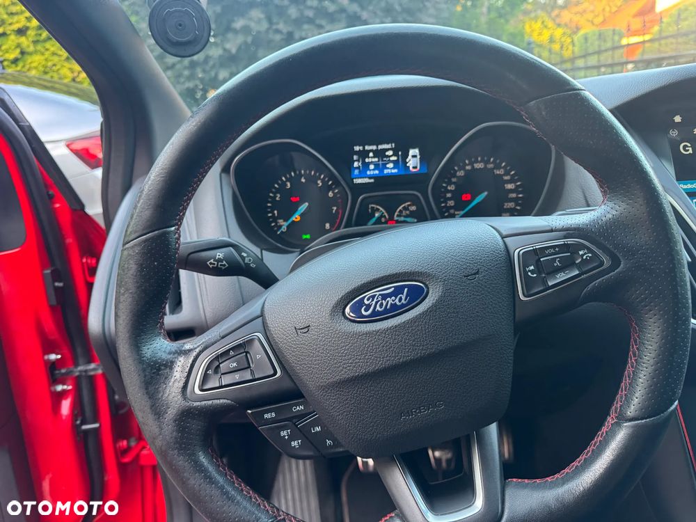 Ford Focus 1.5 EcoBoost ST-Line Red ASS - 17