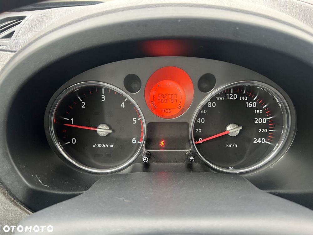 Nissan X-Trail 2.0 dCi XE - 22