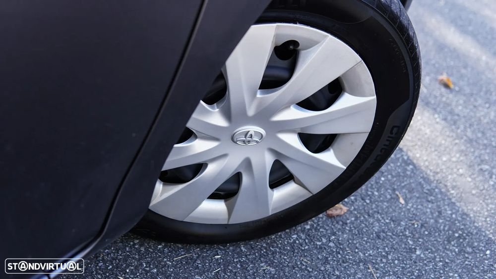 Toyota Yaris 1.0 VVT-i AC - 18