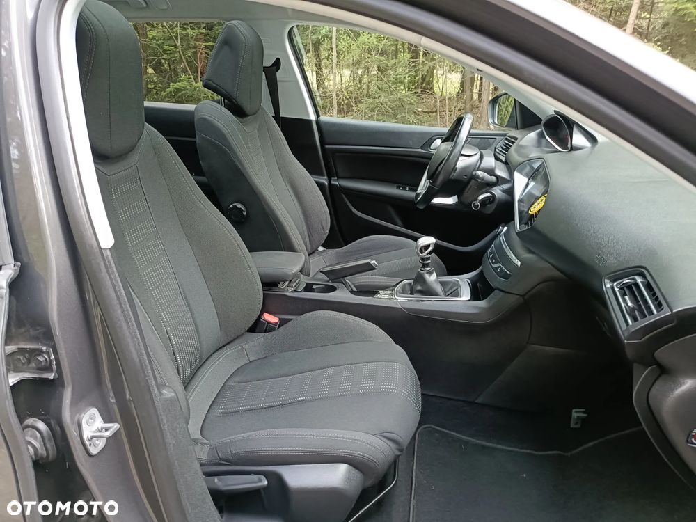Peugeot 308 1.6 BlueHDi Allure S&S - 14