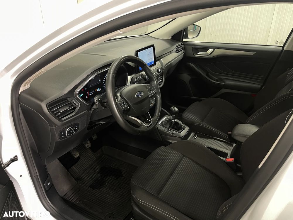 Ford Focus 1.0 EcoBoost MHEV Titanium - 5