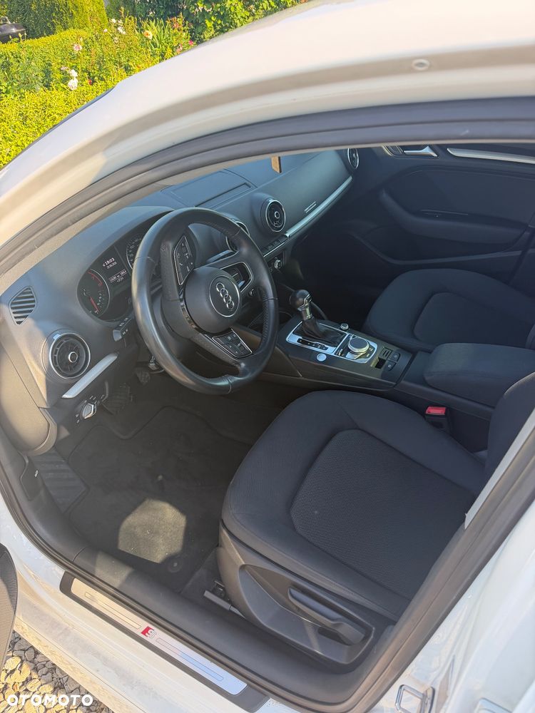 Audi A3 Limousine 1.5 TFSI S tronic - 11