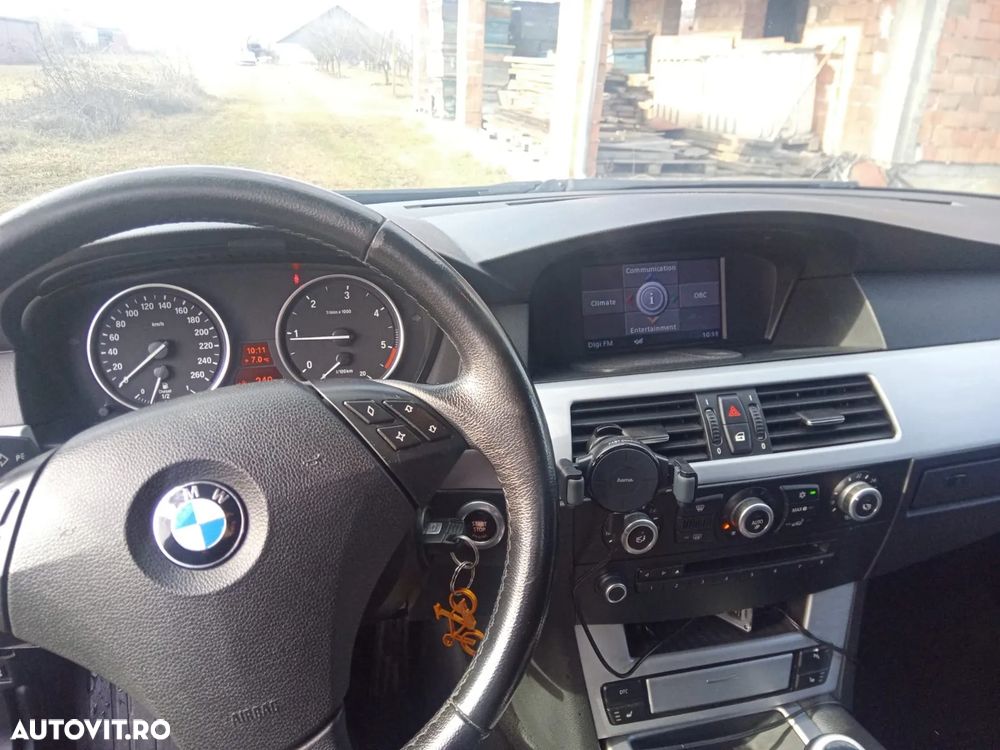 BMW Seria 5 520d - 3