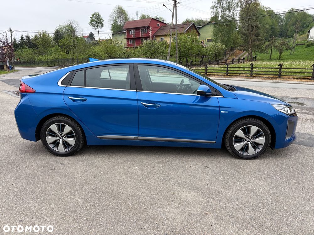 Hyundai IONIQ Plug-in hybrid Premium - 28