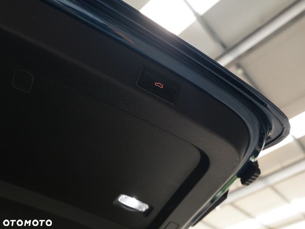 Skoda Superb 2.0 TDI SCR Ambition - 40