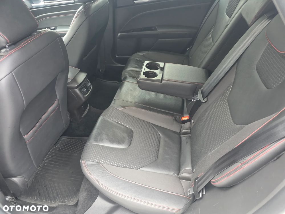 Ford Mondeo 2.0 EcoBlue ST-Line - 15