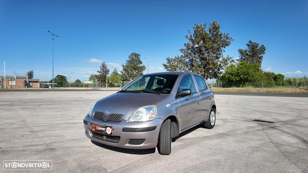 Toyota Yaris 1.0 Sol AC - 2