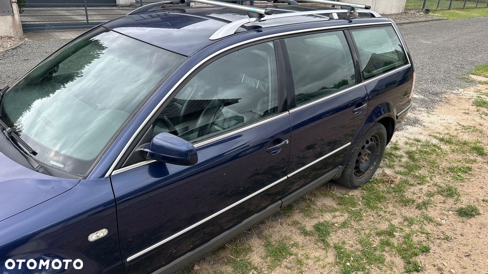 Volkswagen Passat 1.9 TDI Highline - 7