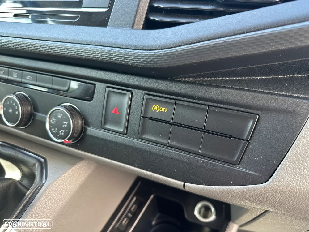 VW Transporter 2.0 TDi Business - 15