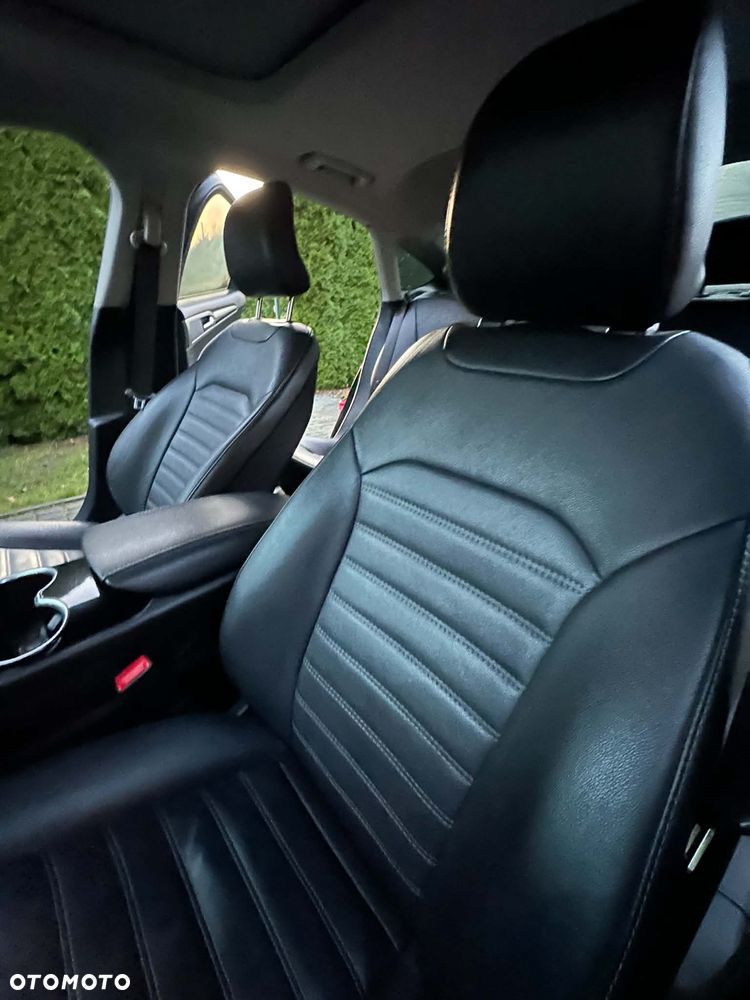 Ford Fusion 2.0 EcoBoost Titanium - 12