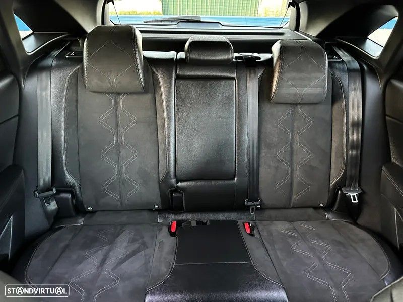 DS DS7 Crossback E-Tense Performance Line EAT8 - 44