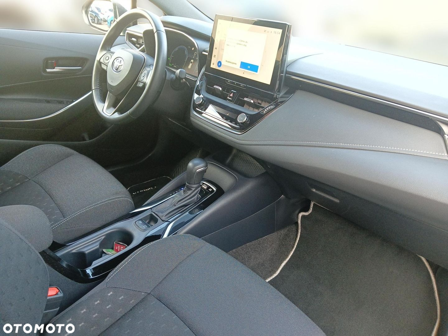 Toyota Corolla - 13