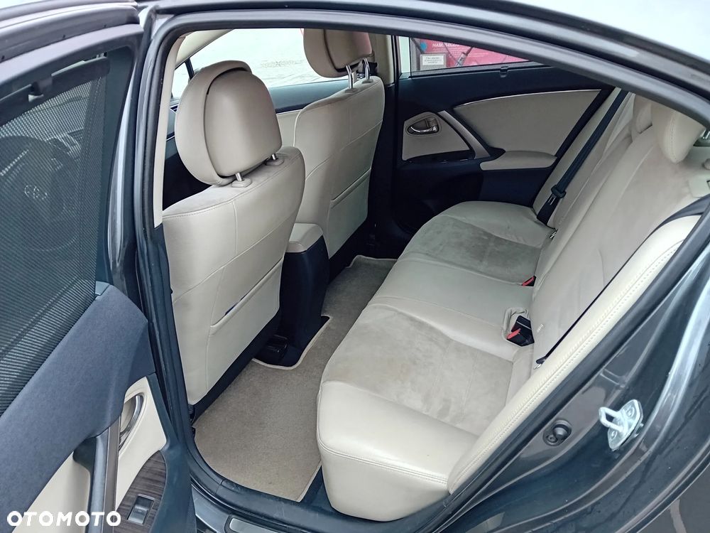 Toyota Avensis 2.2 D-4D Premium - 7