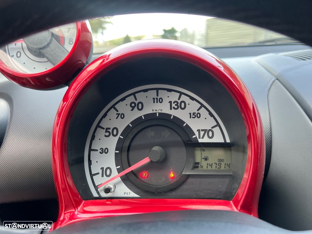 Toyota Aygo 1.0 Power Pack+AC+JLL - 27