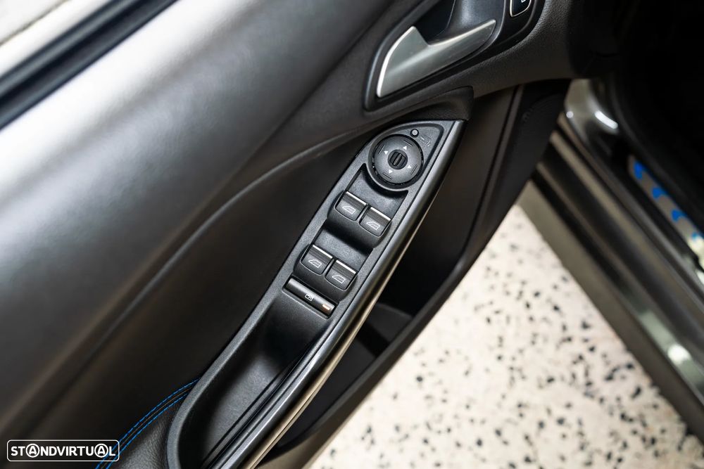 Ford Focus 2.3 EcoBoost S&S 4WD RS - 50