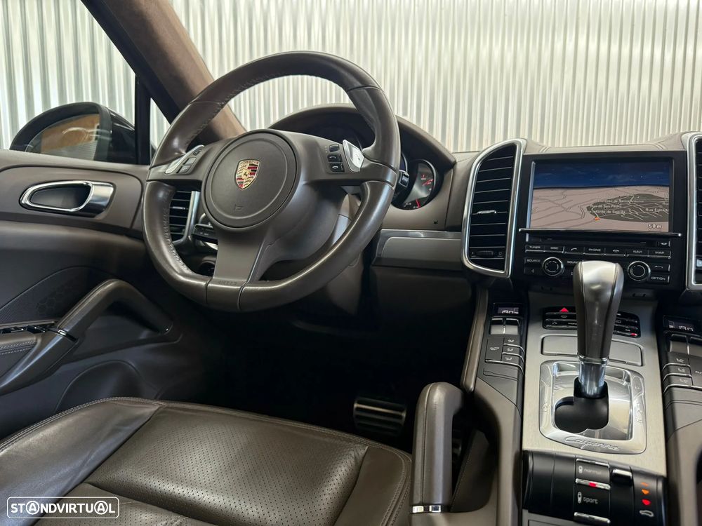 Porsche Cayenne S Hybrid - 14