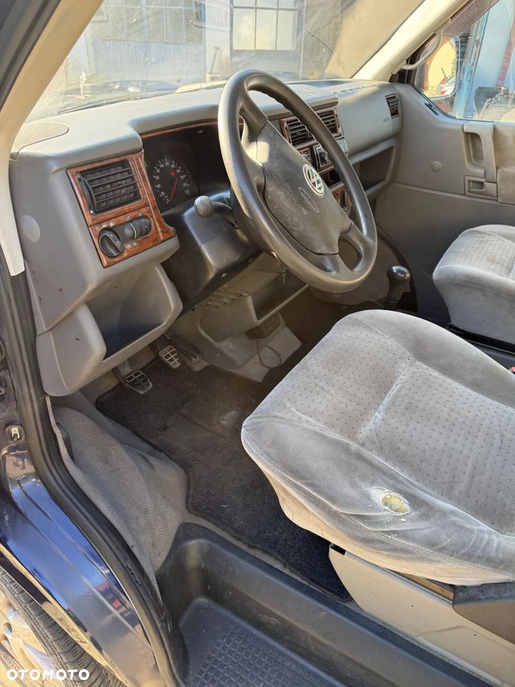 Volkswagen Transporter - 7