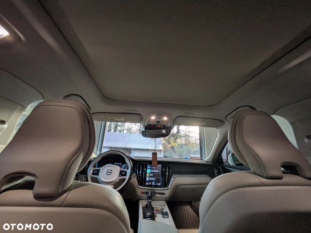 Volvo V60 T5 Geartronic Momentum Pro - 28