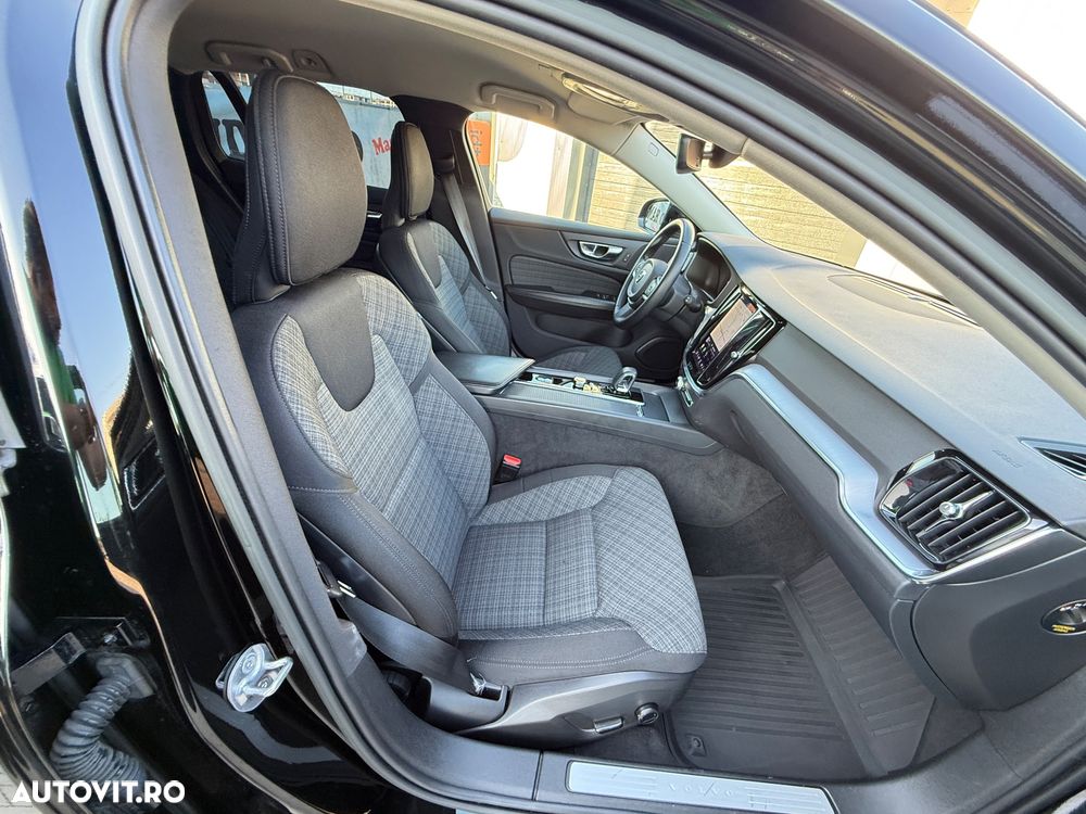 Volvo V60 B4 MHEV AT8 FWD Momentum - 7