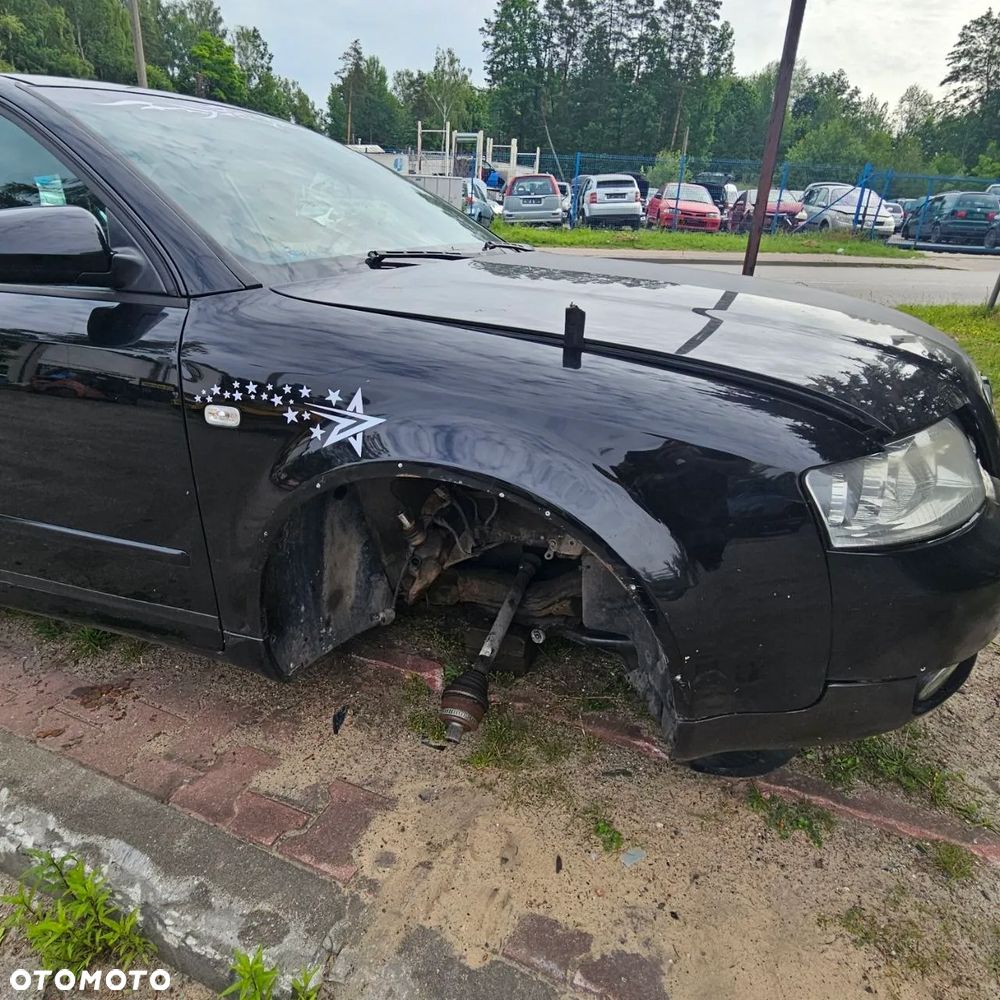 Błotnik przedni / błotniki przednie / przód prawy lewy / Audi A4 (2004r) kombi / Audi A4B6 - 1