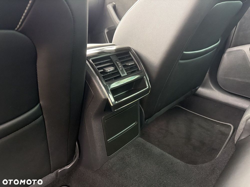 Skoda Superb 2.0 TDI SCR 4x4 Sportline DSG - 26